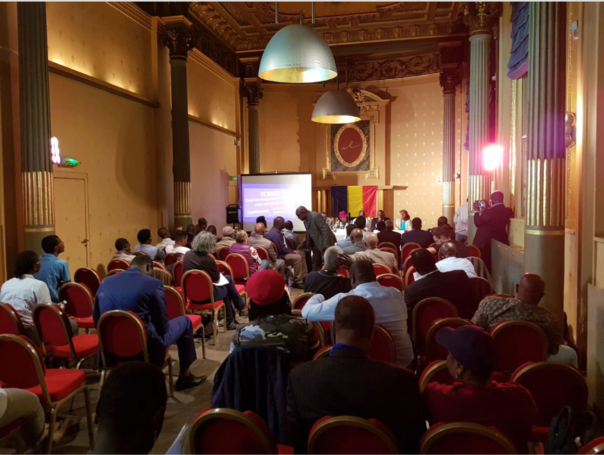 Table-ronde avec les partenaires du Tchad et alter-conférence à Paris Table-ronde avec les partenaires du Tchad et alter-conférence à Paris