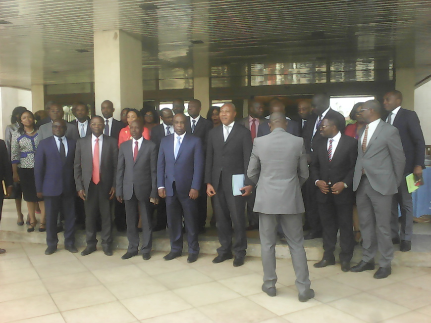 Cameroun:Deux mastodontes des postes et télécommunications se déploient en joint-venture. Cameroun:Deux mastodontes des postes et télécommunications se déploient en joint-venture.