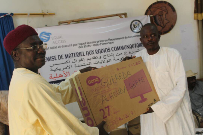 Remise des prix de production radiophonique et de matériel aux radios partenaires par Equal Access. Alwihda Info Remise des prix de production radiophonique et de matériel aux radios partenaires par Equal Access. Alwihda Info