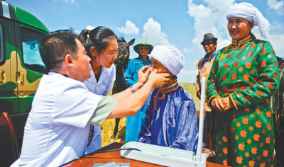 Chinese people’s lives remarkably improved over the years: survey Chinese people’s lives remarkably improved over the years: survey