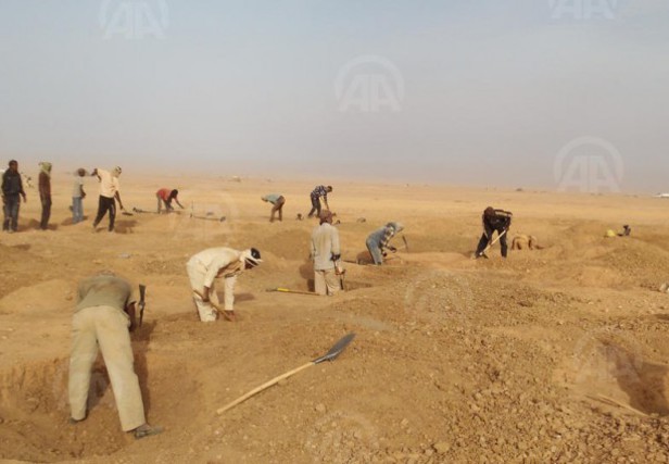 Des orpailleurs au Batha. crédits photo : Anadolu Agency Des orpailleurs au Batha. crédits photo : Anadolu Agency