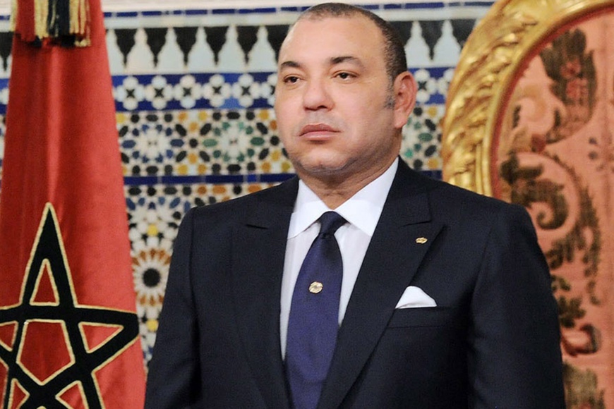 Un conseiller de Mohammed VI qualifie de grotesque montage une image du Roi portant une écharpe politique