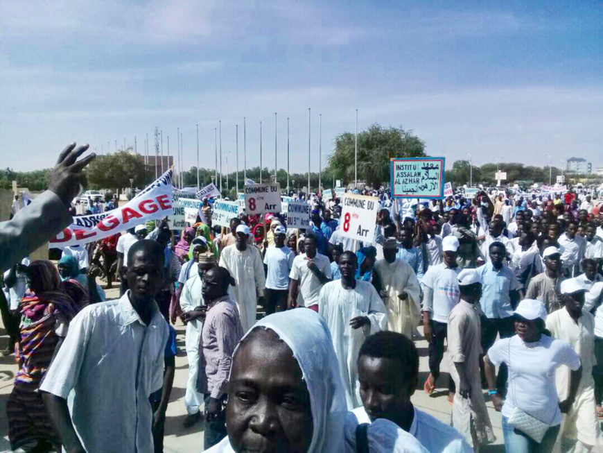 N'Djamena : « Stop aux ingérences des États-Unis » scandent des manifestants N'Djamena : « Stop aux ingérences des États-Unis » scandent des manifestants