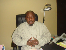 M. Ahmat Mahamat Bachir, ministre de l'intérieur du Tchad.