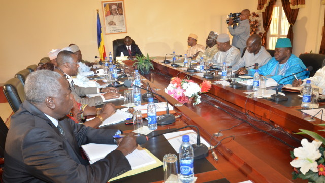 Tchad : un cabinet d'expertise international va vérifier tous les diplômes du personnel civil de l'Etat Tchad : un cabinet d'expertise international va vérifier tous les diplômes du personnel civil de l'Etat