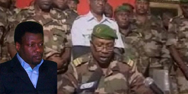 Les militaires ont investi le palais presidentiel et s'expriment à la télévision nationale. Les militaires ont investi le palais presidentiel et s'expriment à la télévision nationale.