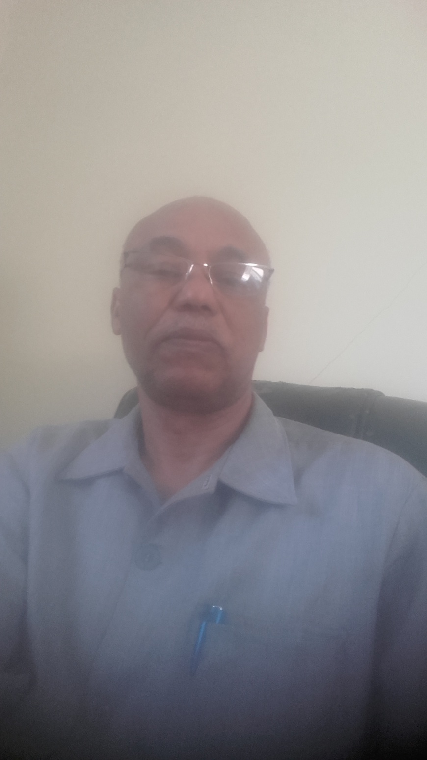 Bonne et Heureuse Année 2018 (Ahmat Yacoub) Bonne et Heureuse Année 2018 (Ahmat Yacoub)