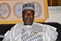 Abdoulaye Choua : "Le chef de l’Etat démontre toujours aux tchadiens combien il est préoccupé par leur bien-être" Abdoulaye Choua : "Le chef de l’Etat démontre toujours aux tchadiens combien il est préoccupé par leur bien-être"