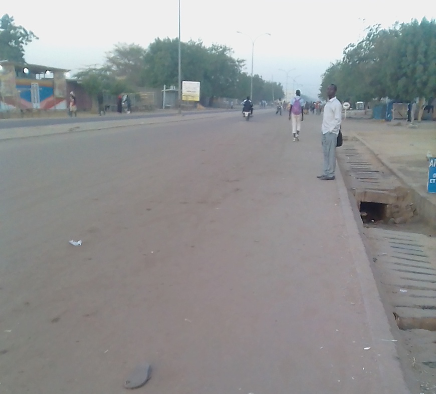 Une rue de N'Djamena vide ce lundi 22 janvier 2018. Alwihda Info Une rue de N'Djamena vide ce lundi 22 janvier 2018. Alwihda Info