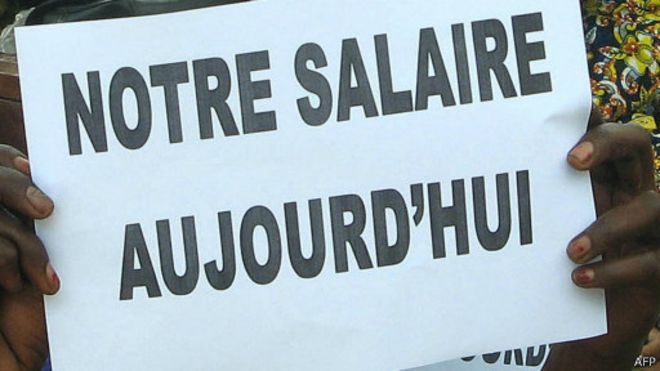 Manifestations des enseignants tchadiens pour réclamer le paiement de salaires le 21 juin 2007 (archives). Crédits : AFP Manifestations des enseignants tchadiens pour réclamer le paiement de salaires le 21 juin 2007 (archives). Crédits : AFP