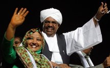 Le président soudanais Hassan Omar El Béchir. Le président soudanais Hassan Omar El Béchir.
