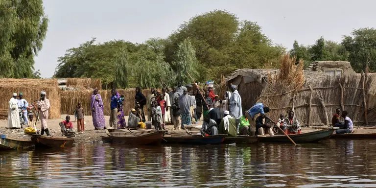 Rive du lac Tchad. CRÉDITS : AFP/SIA KAMBOU