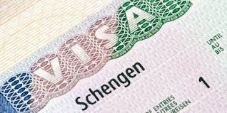 Le visa de long séjour « visiteur », délivré aux ressortissants étrangers disposant de ressources propres