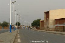 Tchad : I. Déby inaugure 14 milliards de franc CFA de réalisations à Abéché Tchad : I. Déby inaugure 14 milliards de franc CFA de réalisations à Abéché
