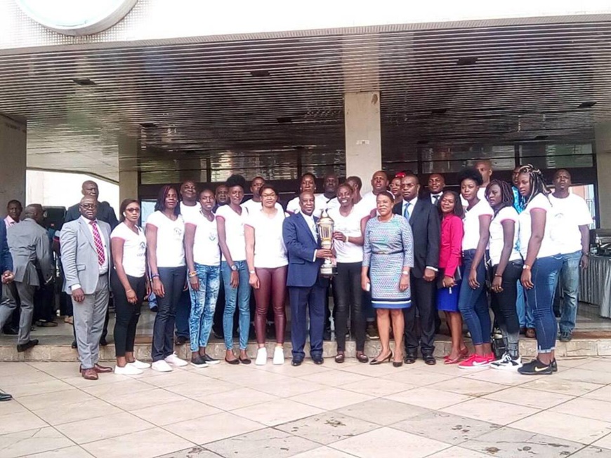 Cameroun:Camtel réaffirme son soutien aux  championnes d’Afrique de volley-ball ! Cameroun:Camtel réaffirme son soutien aux  championnes d’Afrique de volley-ball !