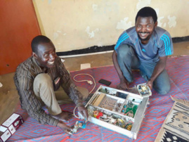 Les locaux de la radio DJA FM au Tchad. Photo : Alwihda Info Les locaux de la radio DJA FM au Tchad. Photo : Alwihda Info