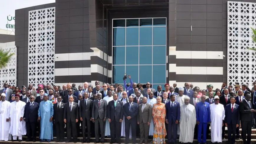 Photo de famille des chefs d'Etat et de gouvernement à Nouakchott ( RFI)
