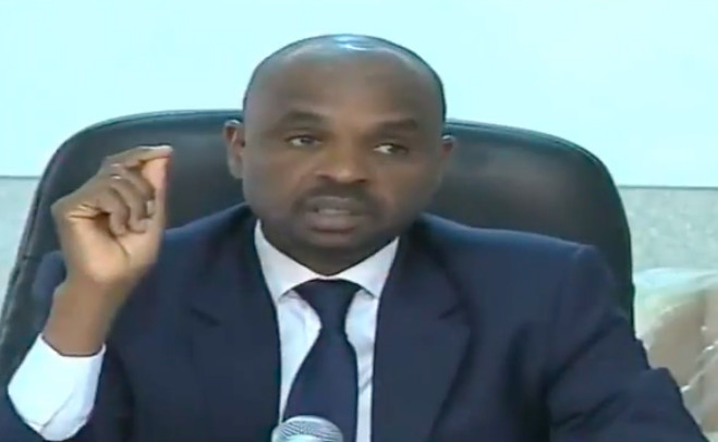 Le ministre de l'Environnement, de l'Eau, et de la Pêche, Siddick Abdelkerim Haggar. Le ministre de l'Environnement, de l'Eau, et de la Pêche, Siddick Abdelkerim Haggar.