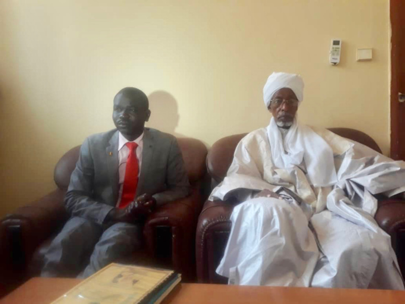 Le président de l'association AJTAPS, Djimet Abdrehim et le président du CSAI, Mahamat Khatir Issa. Alwihda Info Le président de l'association AJTAPS, Djimet Abdrehim et le président du CSAI, Mahamat Khatir Issa. Alwihda Info