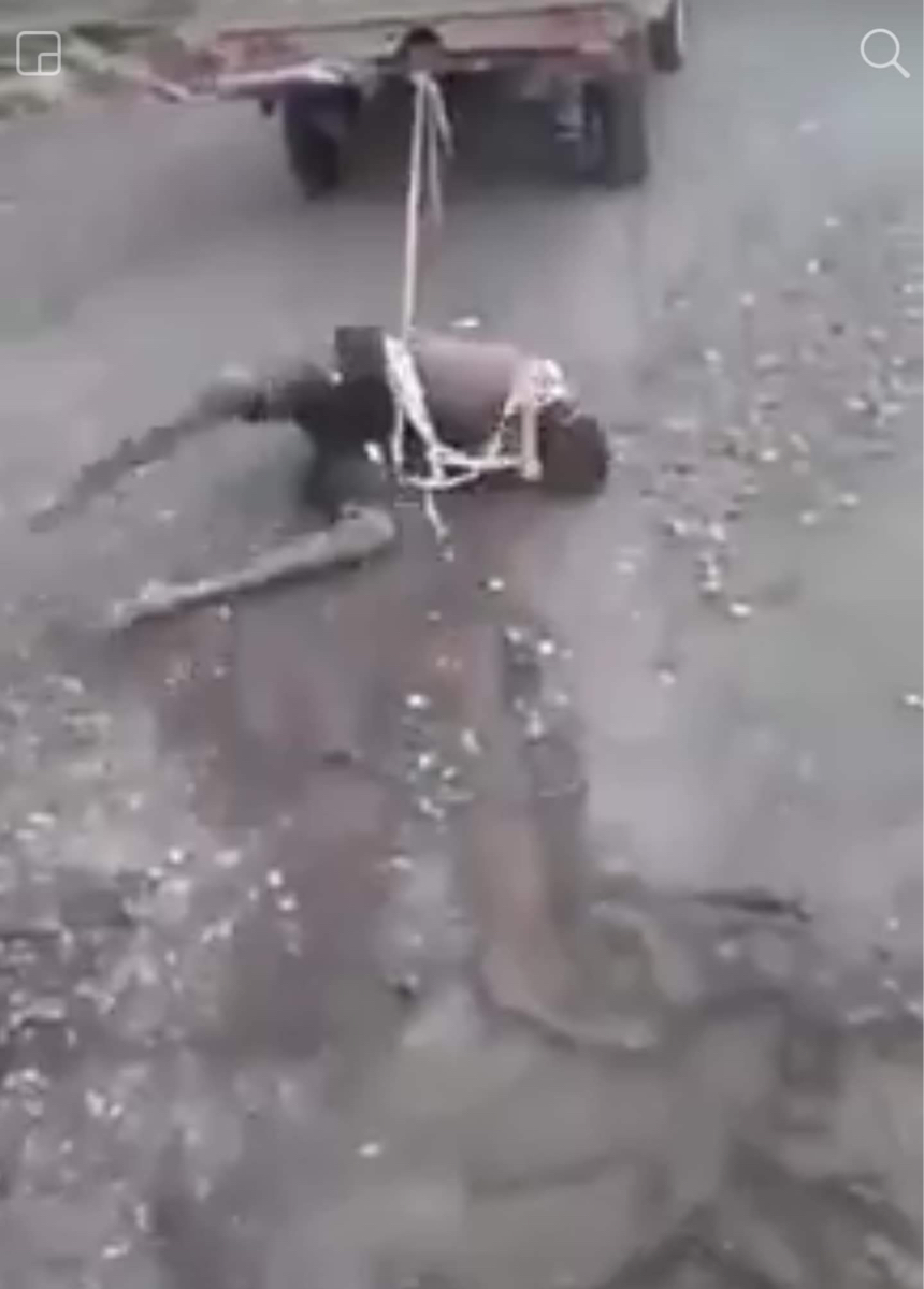 Tchad : un homme ligoté et trainé derrière une Toyota au Tibesti Tchad : un homme ligoté et trainé derrière une Toyota au Tibesti