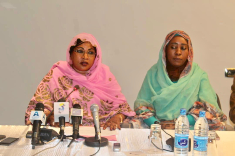 La présidente de la Ligue Tchadienne contre le Cancer (LTCC), Samira Khalil Mahamat. Alwihda Info La présidente de la Ligue Tchadienne contre le Cancer (LTCC), Samira Khalil Mahamat. Alwihda Info