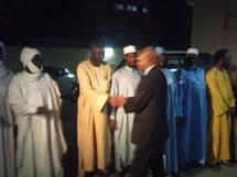 Faki accueilli à l'aéroport par une délégation de la Médiature de la République et un nombre important de ses parents et sympathisants / Crédits photos : Djamil Ahmat / Alwihda. Faki accueilli à l'aéroport par une délégation de la Médiature de la République et un nombre important de ses parents et sympathisants / Crédits photos : Djamil Ahmat / Alwihda.