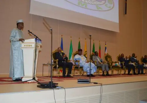 CEMAC : “nos peuples attendent des réalisations tangibles”, Idriss Déby