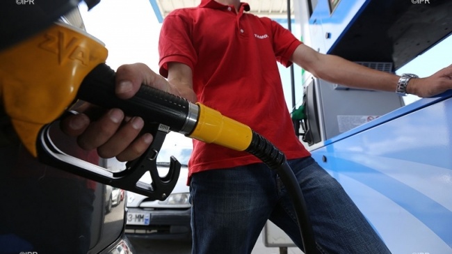 Nouvelle hausse du prix du super en Côte d’Ivoire : La confédération des consommateurs exige plus de transparence. Nouvelle hausse du prix du super en Côte d’Ivoire : La confédération des consommateurs exige plus de transparence.