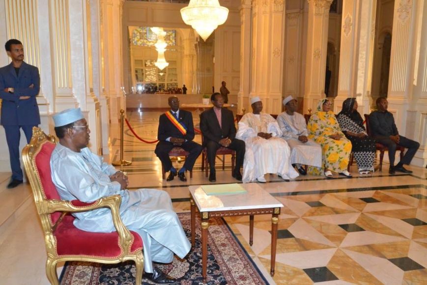 Tchad : prestation de serment des nouveaux ministres Tchad : prestation de serment des nouveaux ministres