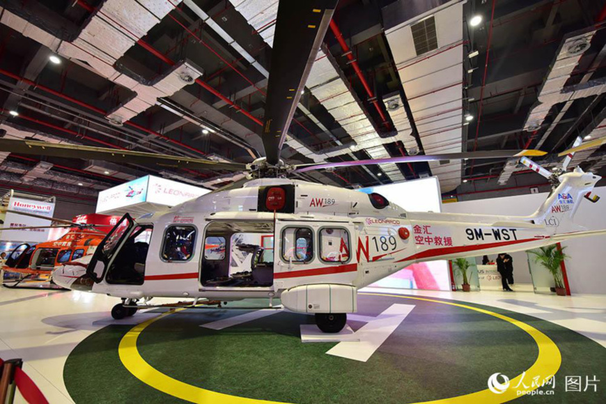 The AgustaWestland AW189 helicopter worth 200 million yuan is the most expensive product displayed at the CIIE. Photo by Weng Qiyu from People’s Daily Online The AgustaWestland AW189 helicopter worth 200 million yuan is the most expensive product displayed at the CIIE. Photo by Weng Qiyu from People’s Daily Online
