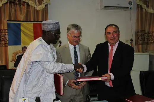 Signature de deux conventions entre la France et le Tchad le jeudi 6 décembre 2018. © DR
