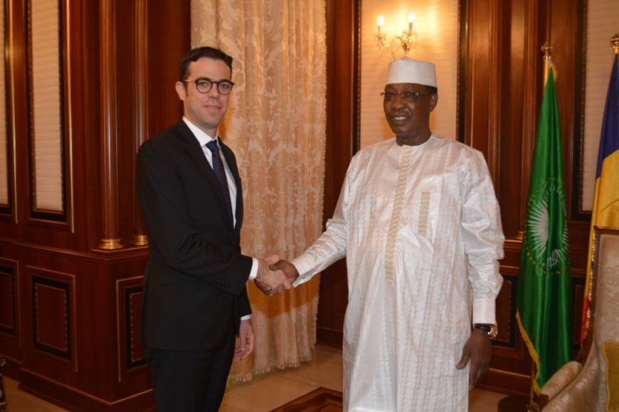 Tchad : un conseiller du président français reçu par Idriss Déby. © PR Tchad : un conseiller du président français reçu par Idriss Déby. © PR