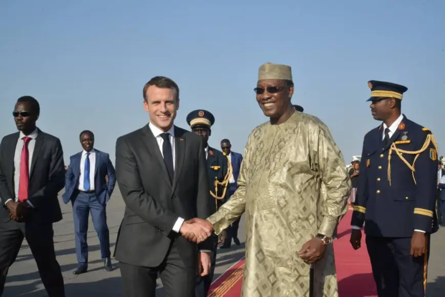 Tchad : l'opposition et la société civile critiquent la visite de Macron