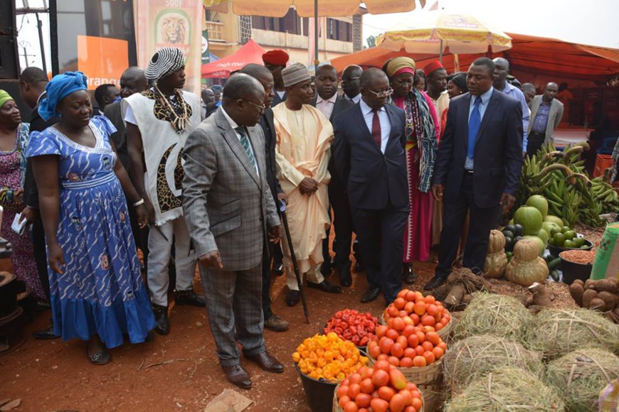NDE’LICES se veut un événement socio-culturel à forte connotation économique et commerciale. NDE’LICES se veut un événement socio-culturel à forte connotation économique et commerciale.