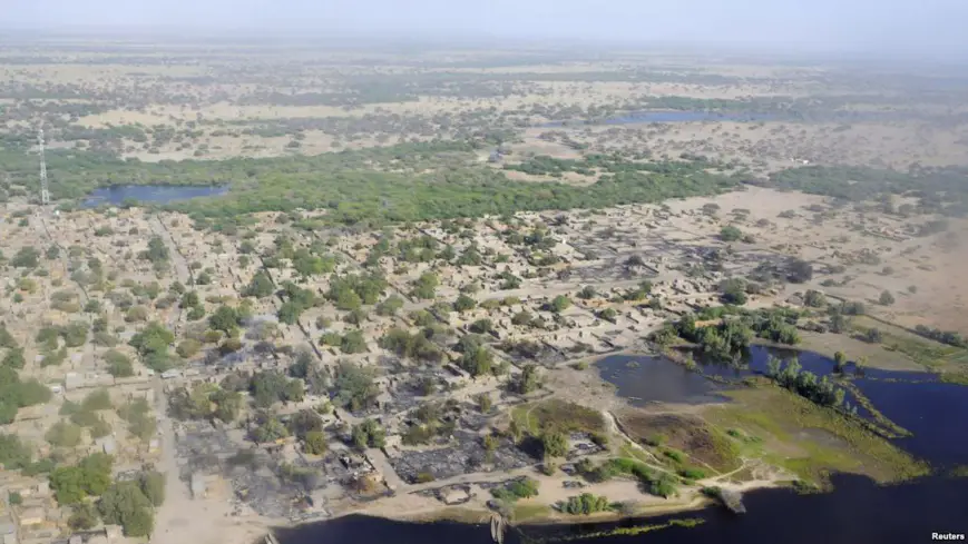 Village de Ngouboua, sur le lac Tchad, fév. 2015. (REUTERS/Madjiasra Nako)