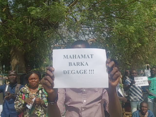 Tchad : manifestation devant le rectorat de N'Djamena Tchad : manifestation devant le rectorat de N'Djamena