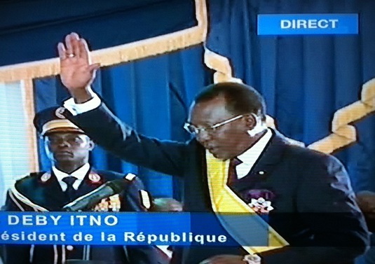 Le Président Idriss Déby prête serment. Le Président Idriss Déby prête serment.