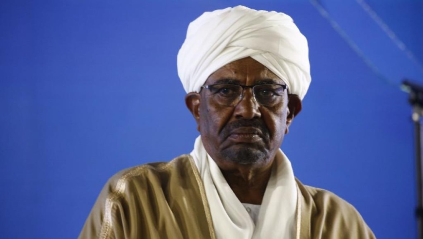 Le président soudanais Omar el-Béchir donne un discours pour le 63e anniversaire de l'indépendance de son pays, le 31 décembre 2018. © ASHRAF SHAZLY / AFP Le président soudanais Omar el-Béchir donne un discours pour le 63e anniversaire de l'indépendance de son pays, le 31 décembre 2018. © ASHRAF SHAZLY / AFP