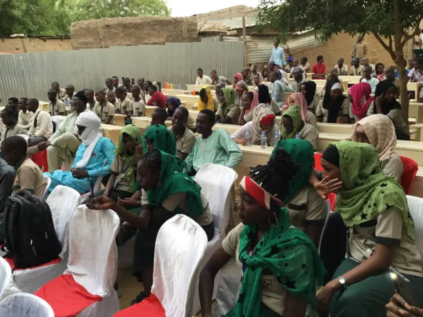 Tchad : "la jeunesse se trouve dans une société naturellement mal éduquée"