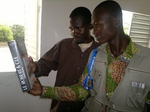 Bokade Moïse et Amane Nadjingar, journalistes à Alwihda. Bokade Moïse et Amane Nadjingar, journalistes à Alwihda.