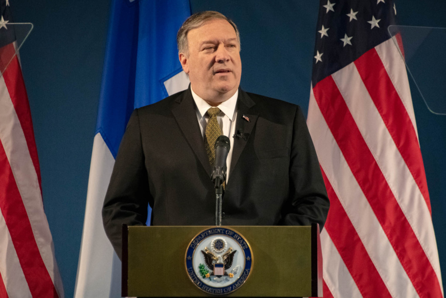 Le secrétaire d’État, Mike Pompeo, prononce un discours à la réunion du Conseil de l’Arctique à Rovaniemi, en Finlande, le 6 mai. (Département d’État/Ron Przysucha)