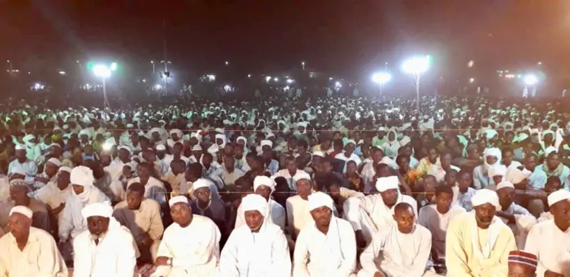 Tchad : des milliers de civils réunis ce soir à Abéché. © Alwihda Info