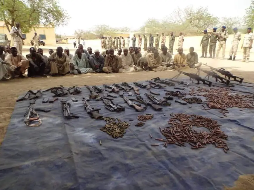 Des armes saisies à l'Est du Tchad par la gendarmerie nationale. © DR