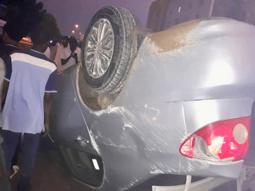 N’Djamena : un mineur perd le contrôle du volant et renverse son véhicule. © Alwihda Info