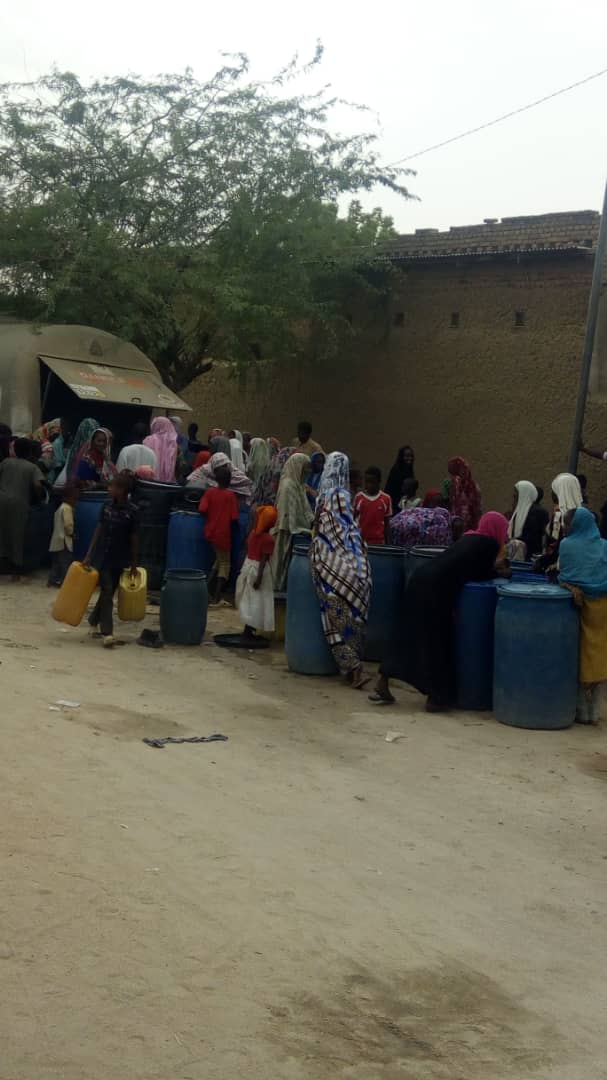 En images : A Abéché, la souffrance des populations pour se procurer de l'eau En images : A Abéché, la souffrance des populations pour se procurer de l'eau