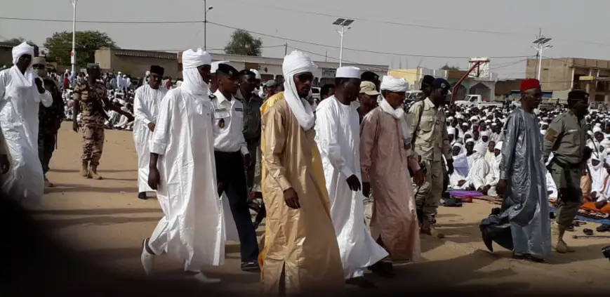 Tchad : prière de la fête de l'Aïd à Abéché et vœux du gouverneur du Ouaddaï