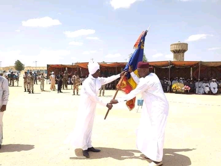 Le gouverneur de la province du Ouaddaï, Ramadan Erdebou préside la passation de service entre le préfet entrant et sortant du département de Ouara, le 18 juin 2019 à Abéché. © Alwihda Info