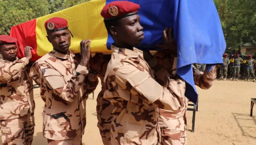 Illustration. Photo prise lors de la cérémonie à N'Djamena aux dix militaires tchadiens tués au Mali et publiée sur le compte Twitter de Jean-Pierre Lacroix, secrétaire général adjoint aux opérations de paix, le 28 janvier 2019. © @UN_MINUSMA