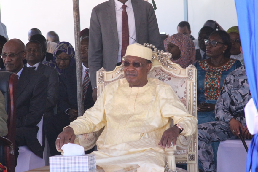 Tchad : Déby annonce la levée immédiate de la restriction des réseaux sociaux Tchad : Déby annonce la levée immédiate de la restriction des réseaux sociaux