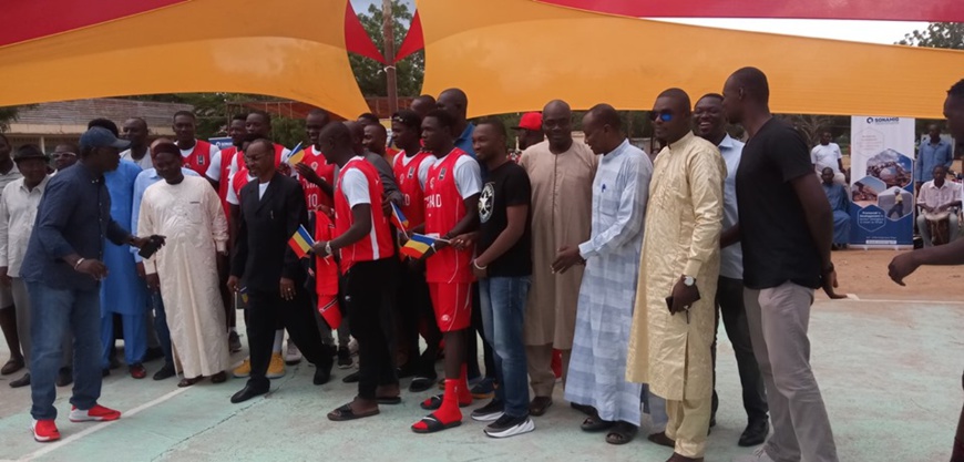 Tchad : le ministre des Sports salue "l'esprit de combativité" des basketteurs. © DR Tchad : le ministre des Sports salue "l'esprit de combativité" des basketteurs. © DR